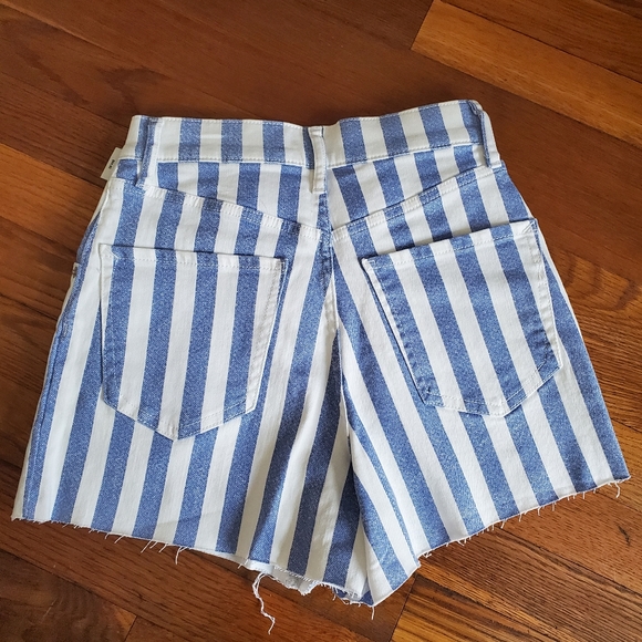 NEW Express Mom Shorts Shortie Super High Rise Striped Light Blue White Shorts - Picture 4 of 7